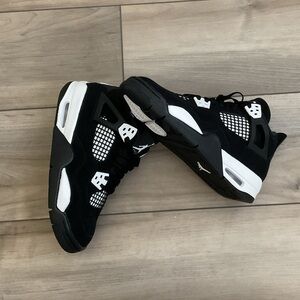White Thunder 4’s